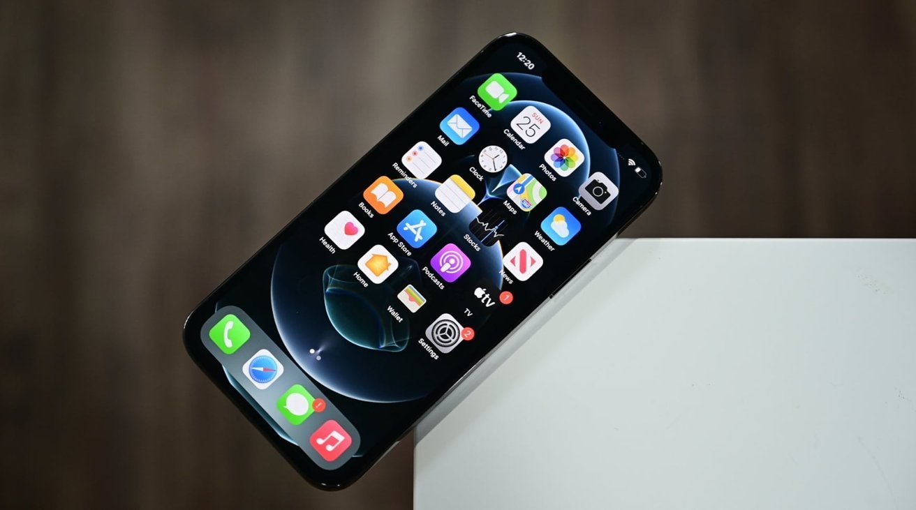 Future iPhones could have strong glass displays