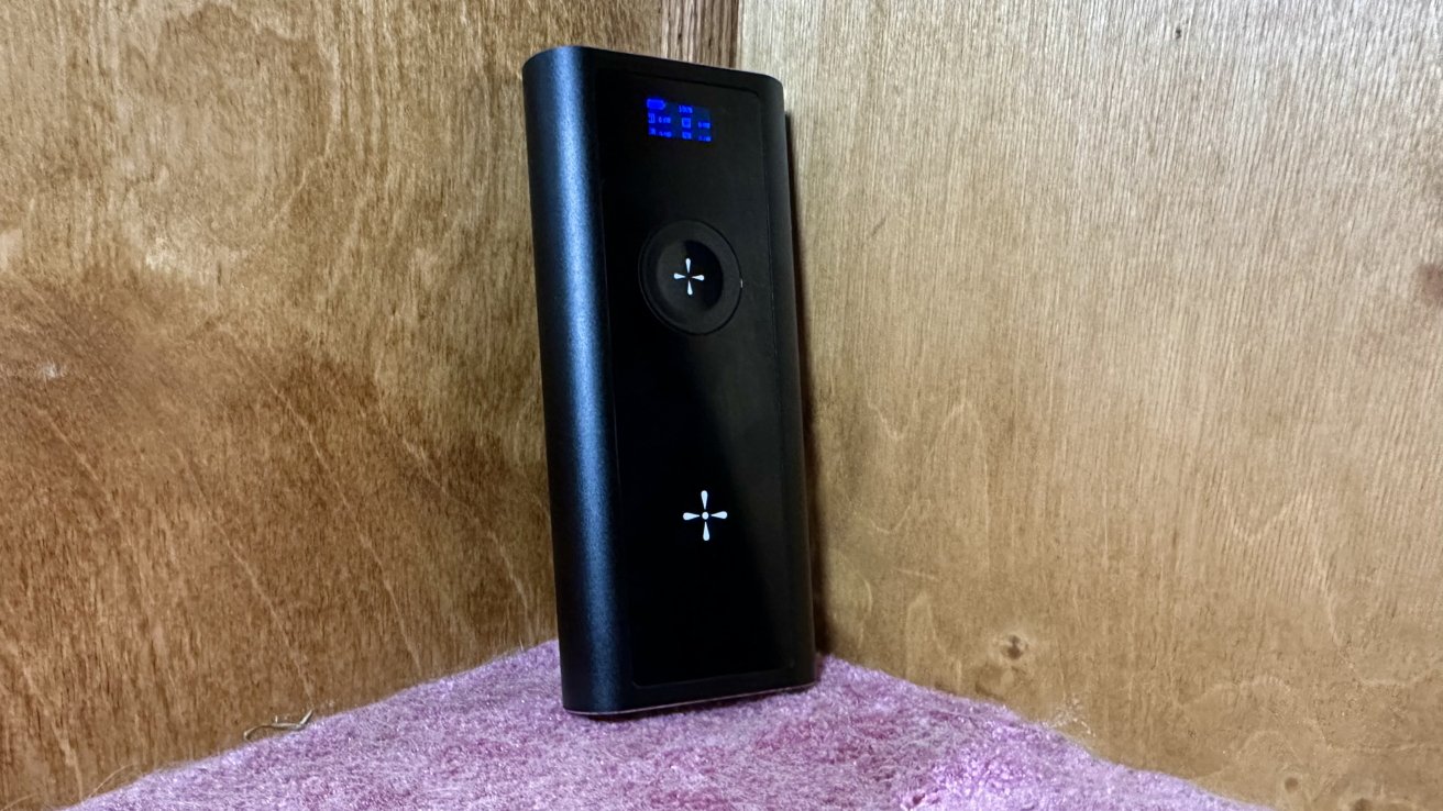 Uze Bold Power Bank review: A full portable charging experience