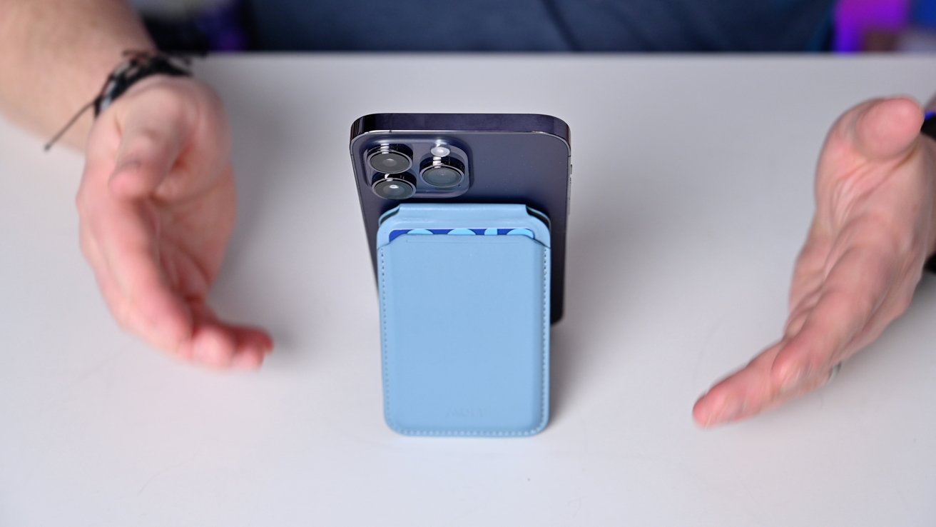 iPhone Stand and Wallet for MagSafe BLUE