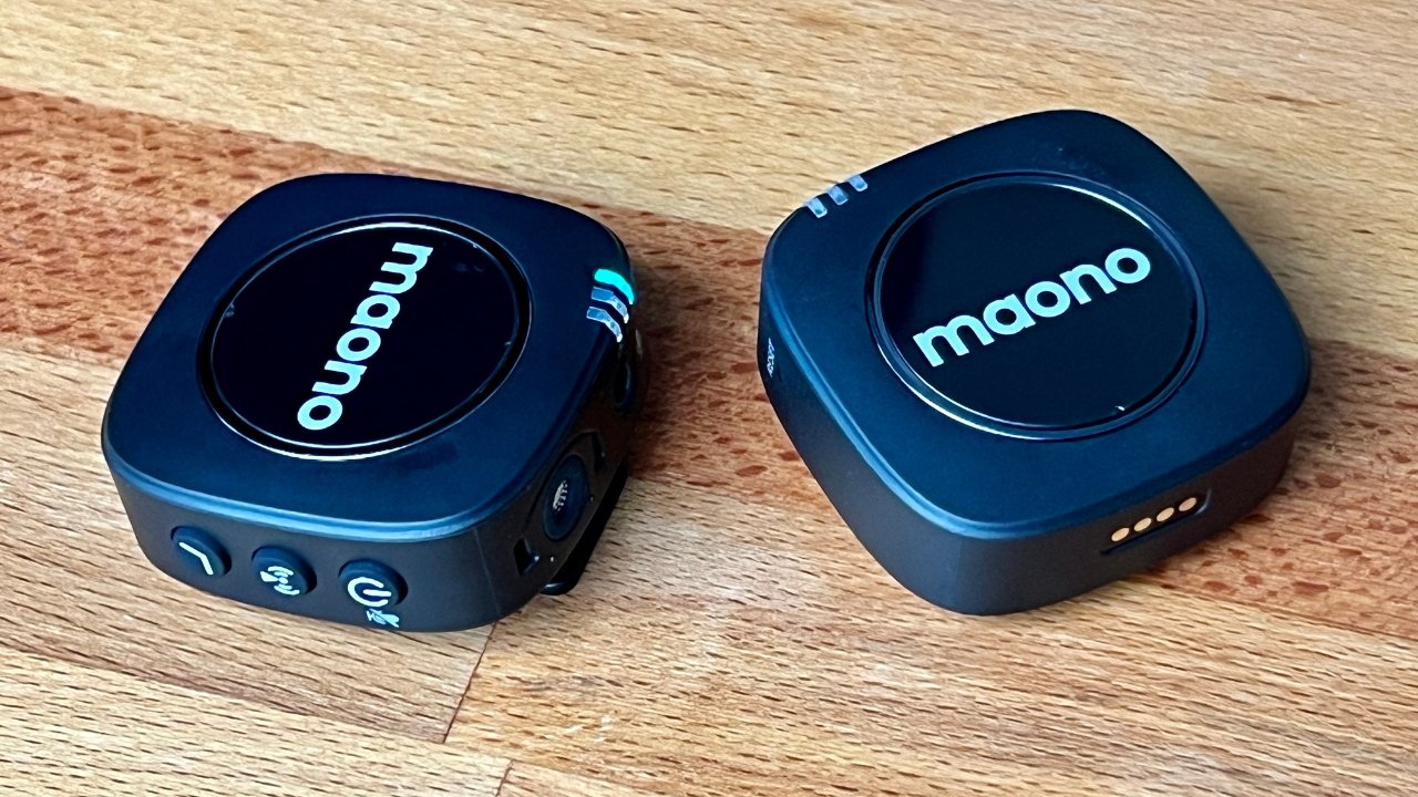 Maono WM821 dual transmitters