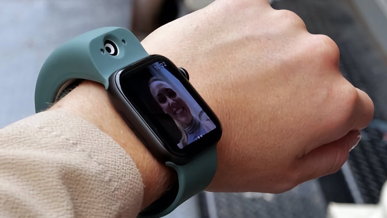 Apple's proposal would be less bulky than the existing third-party Wristcam