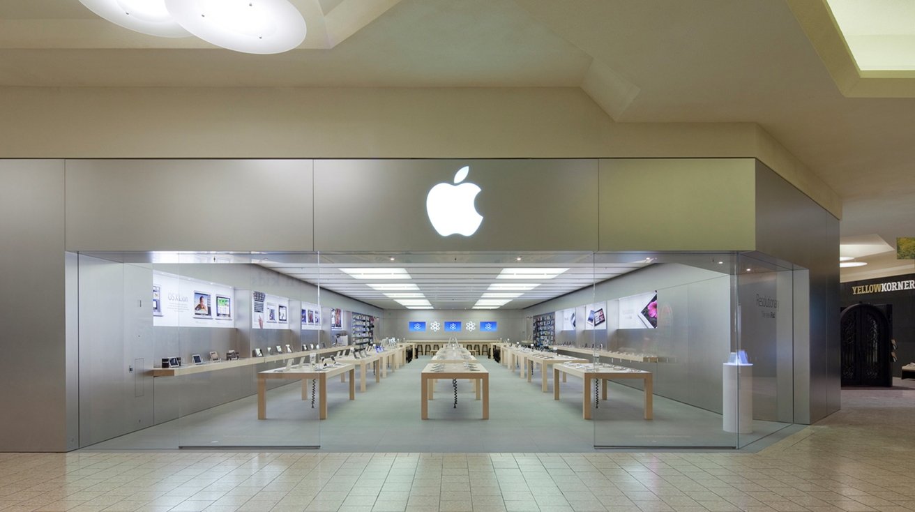 The Apple Store in Short Hills, NJ