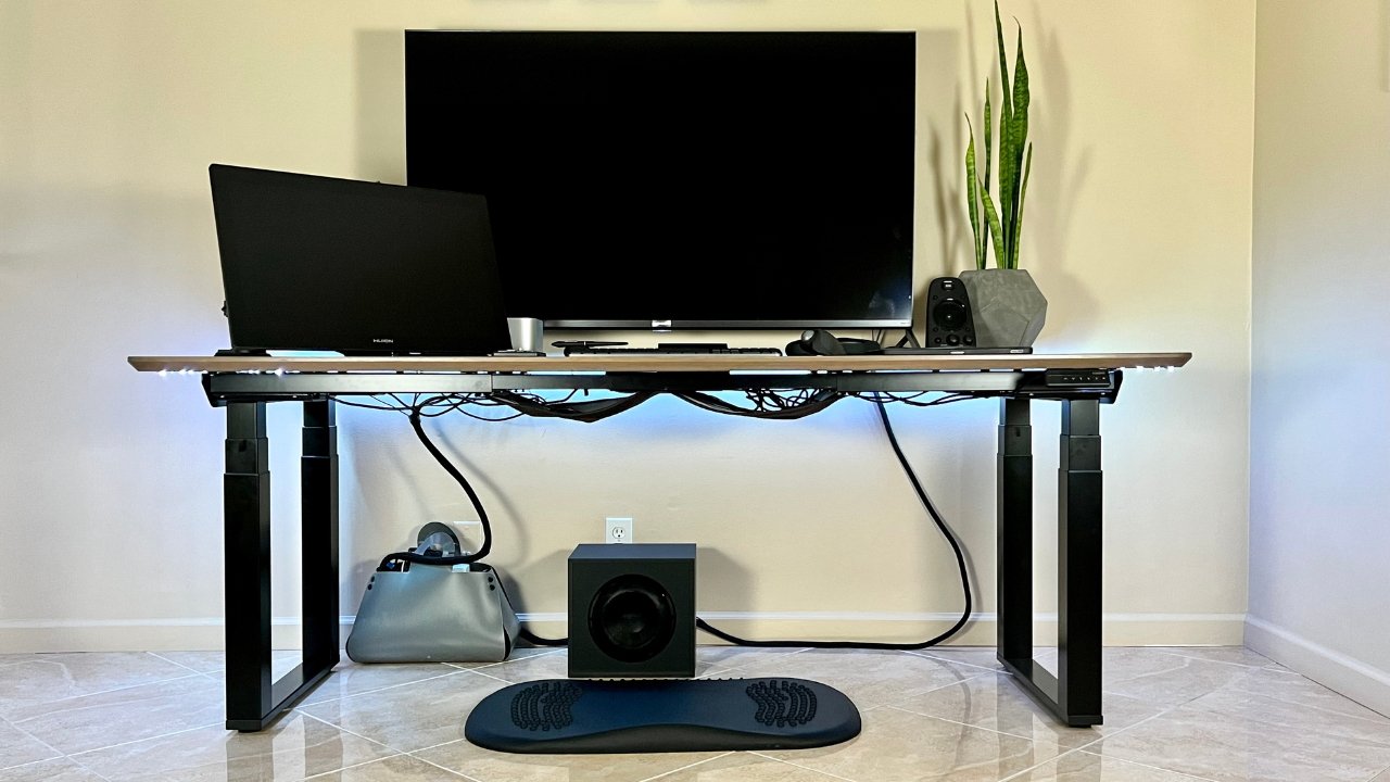 Read more about the article FlexiSpot Odin E7Q review: A heavy-duty standing desk