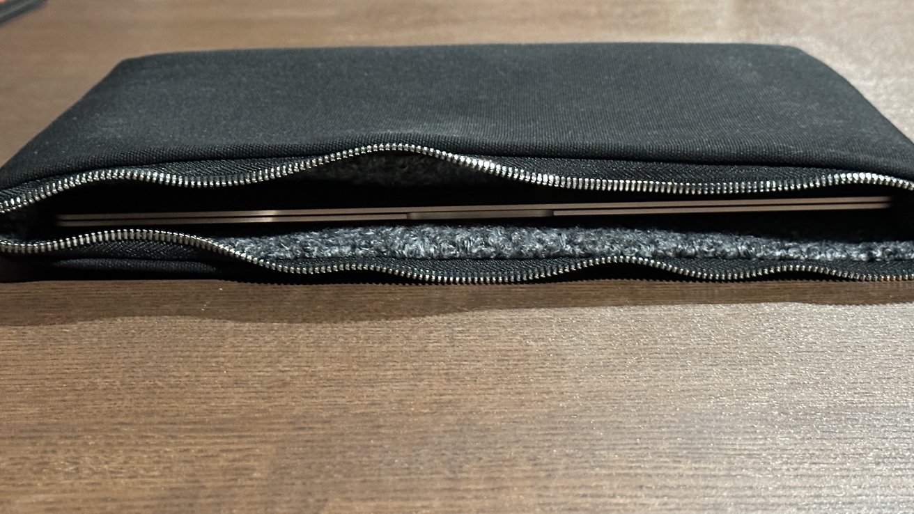 Harber London  Luxury leather goods: Wallets, Sleeves & Bags