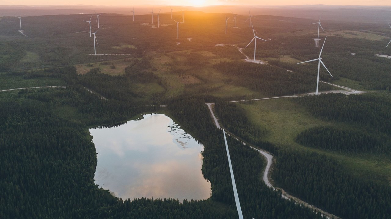 Holmen Iggesund's Blbergsliden wind farm features 26 turbines and is located just outside of Skellefte, Sweden. (Source: Apple)