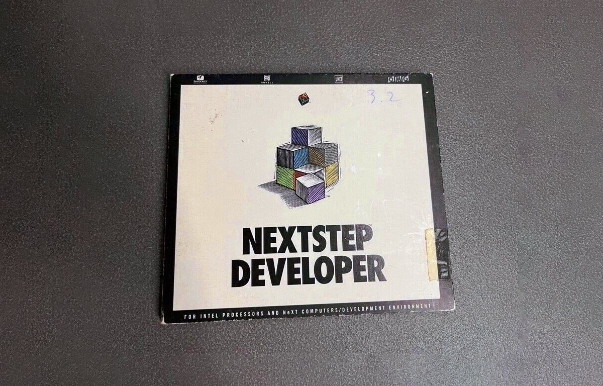 NeXTStep Developer - one of the first developer packages to use dynamic binding.
