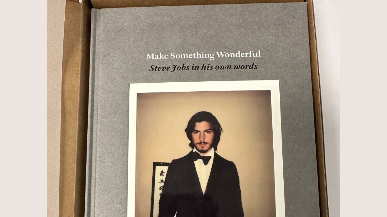 Every eBay listing shows a hardback Steve Jobs book in a box. There is no hardback version.