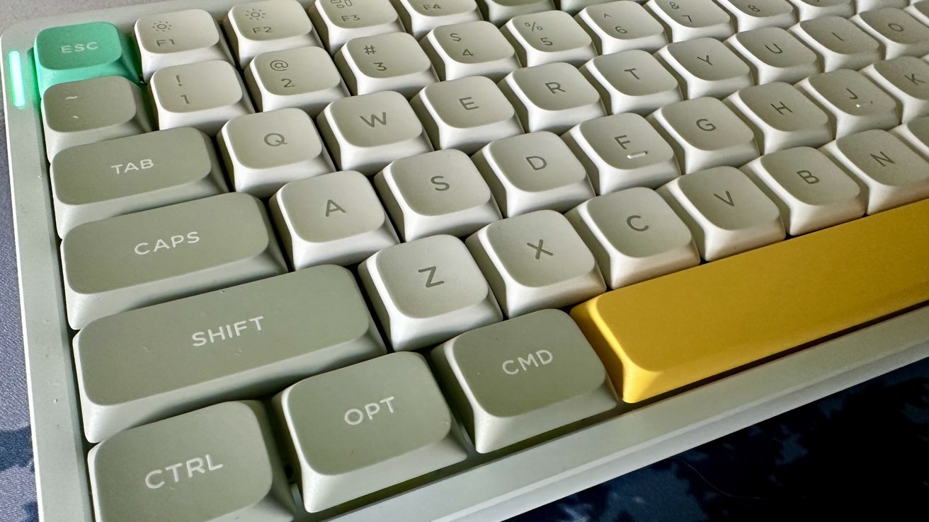 NuPhy Air96 Wireless Mechanical Keyboard keys