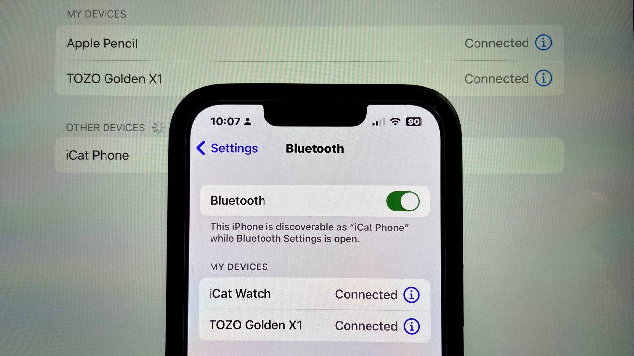 Наушники Tozo Golden X1 многоточечные —  показано одновременное подключение к iPhone и iPad