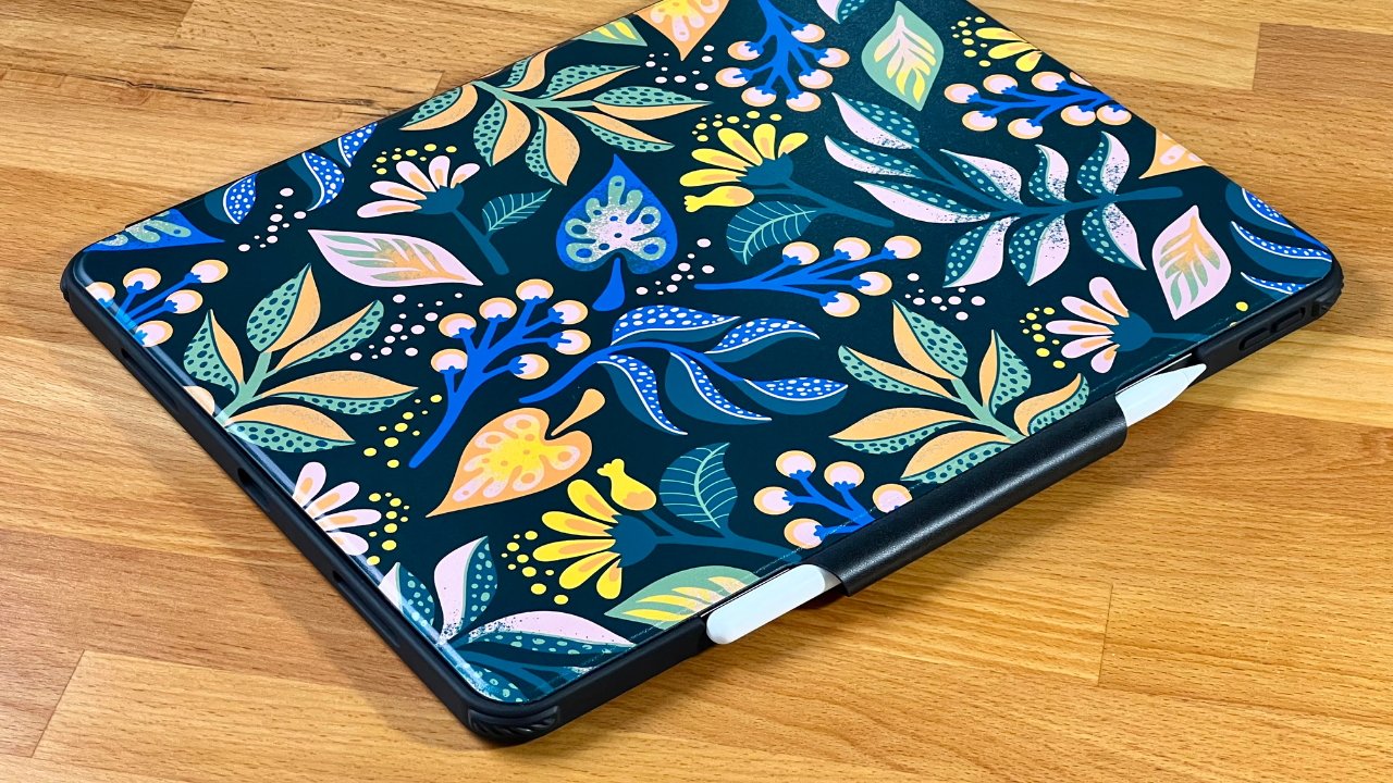Casetify Ultra Impact iPad Folio Case has a notch for an Apple Pencil that can be secured with a magnetic flap
