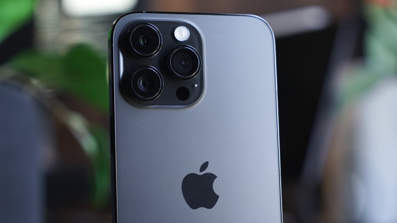 iPhone 15 Pro Max rumored to be only model that gets new periscope lens tech