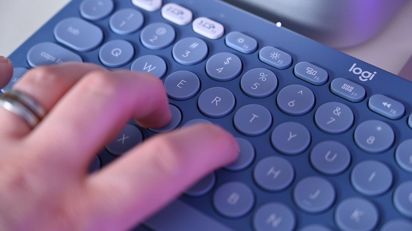 Typing on the K380 keyboard for Mac
