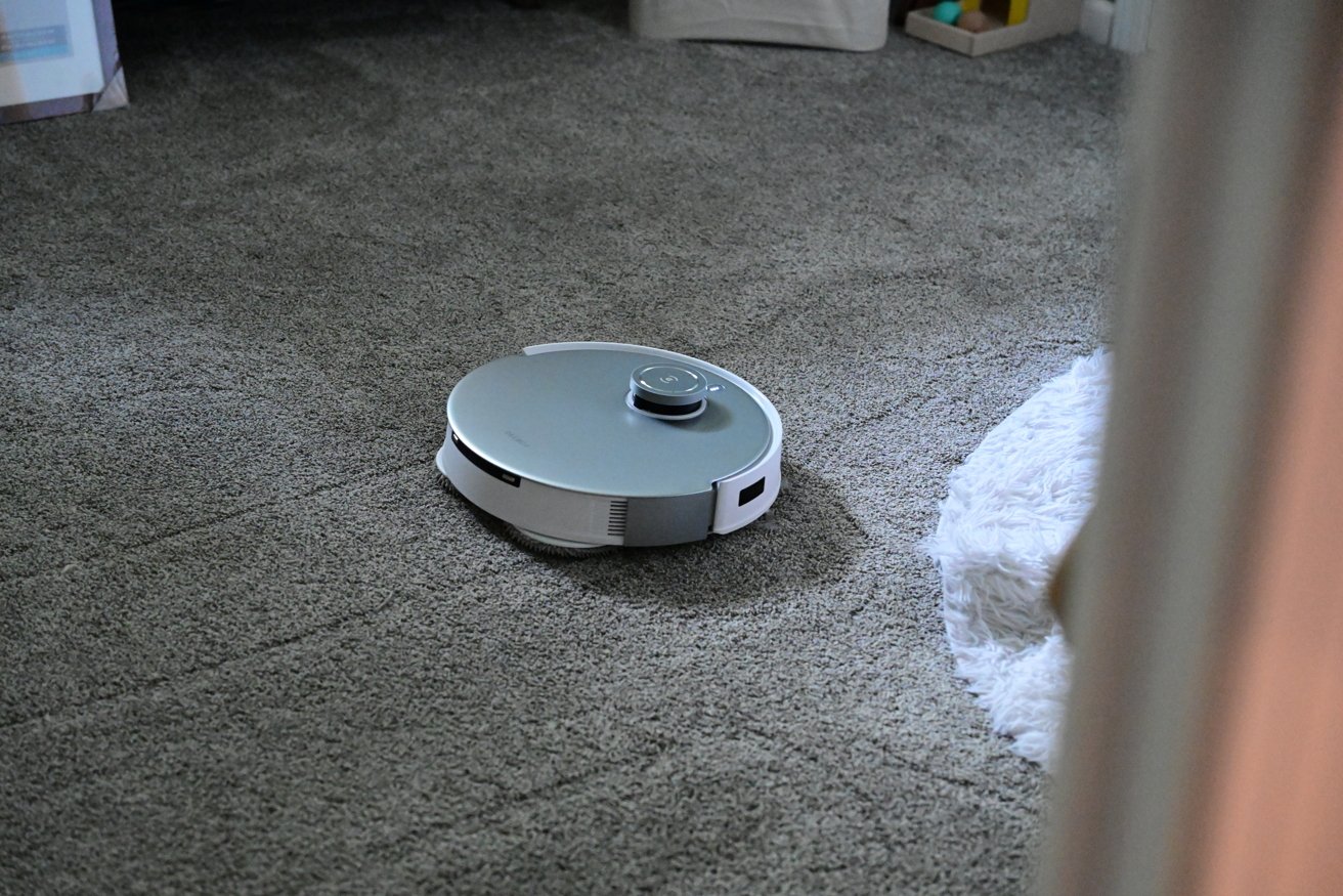 Ecovacs DEEBOT T20 OMNI robotic vacuum and mop review - lifting performance  to new levels - The Gadgeteer