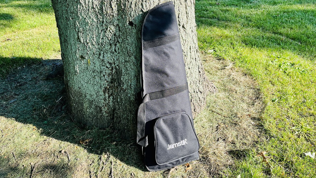 The included gig bag