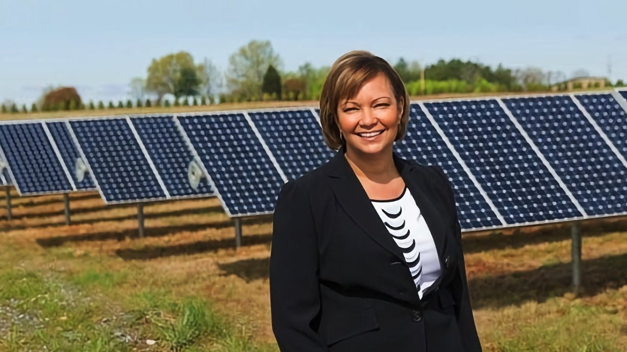 Lisa Jackson, Apple's VP of Environment, Policy, and Social Initiatives