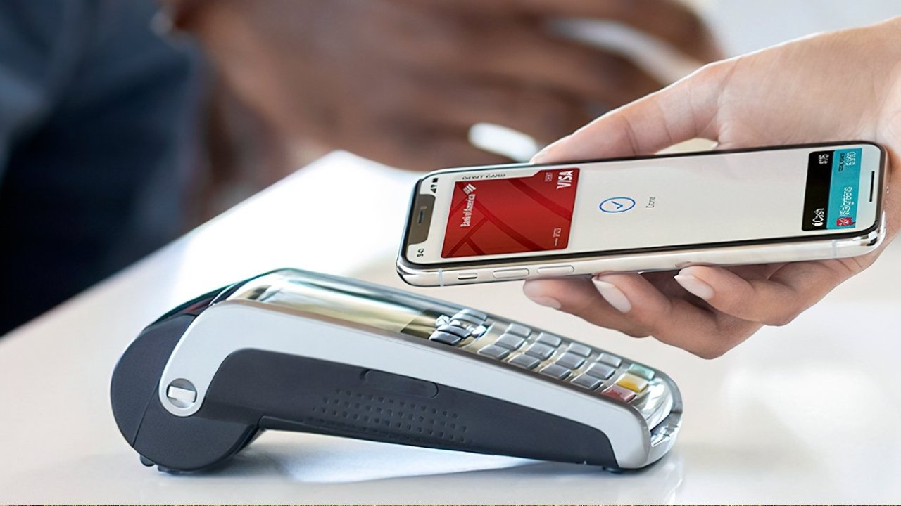 Apple Pay in use