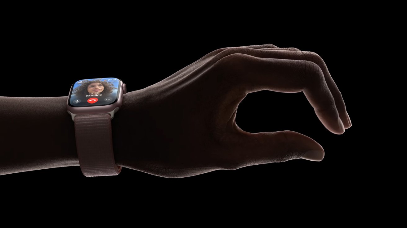 Double Tap to control the Apple Watch with one hand