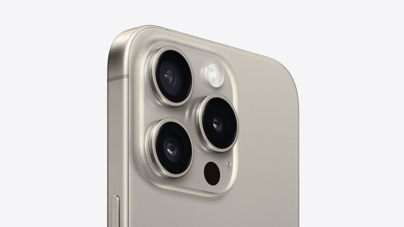iPhone 15 Pro有一些小型相機調整。