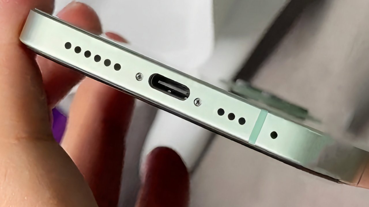 iPhone 15 in green shown off in leaked photographs