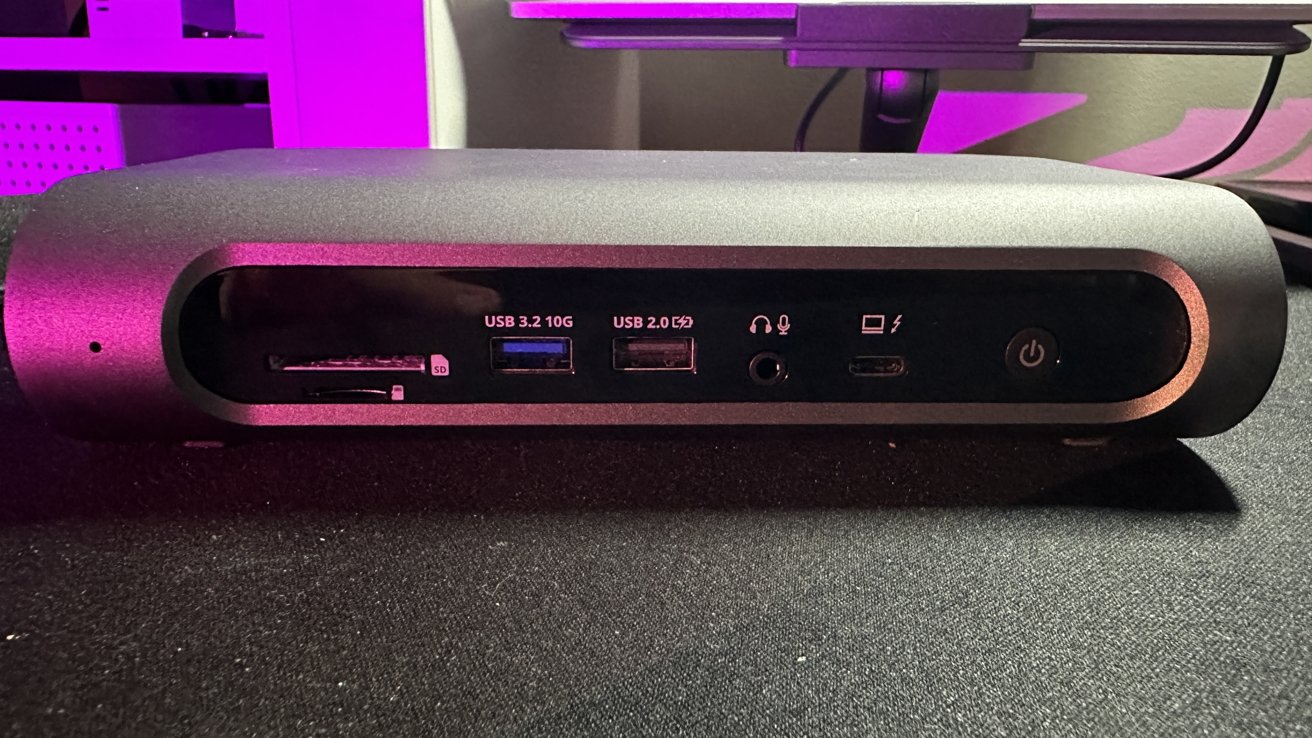 Pro Thunderbolt 4 Dock