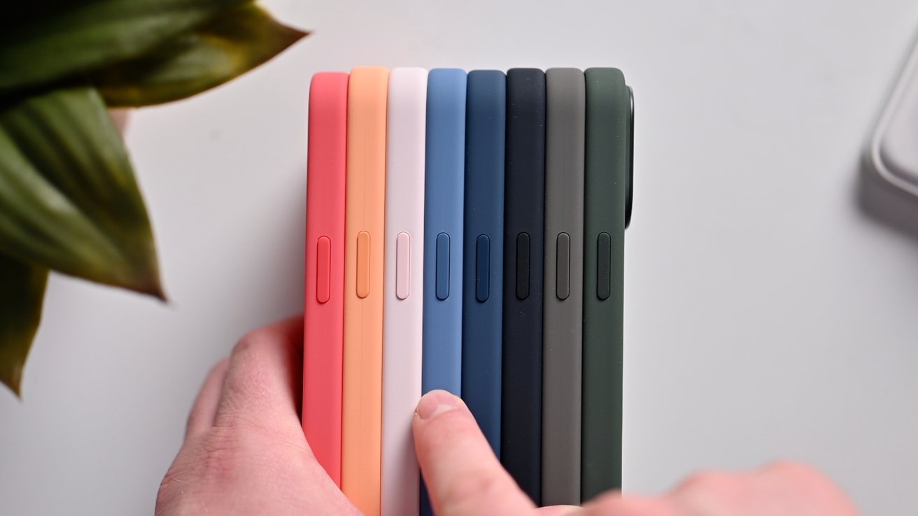 iPhone 15 silicone cases: new colors, hands on