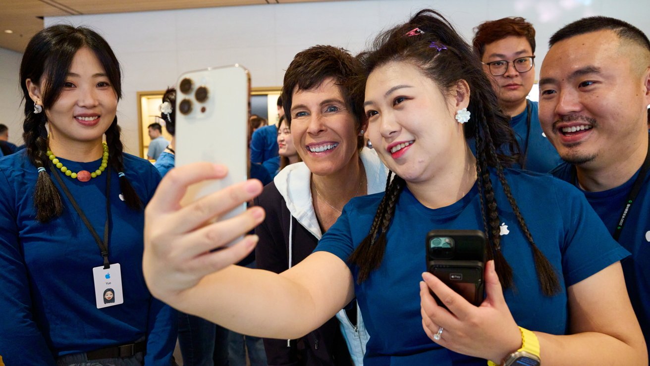 Apple Head of Retail, Deirdre O'Brien, in Apple Sanlitun, Beijing