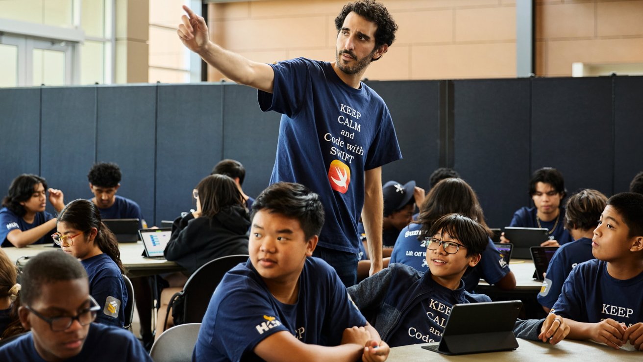 Apple announces 2024 Swift Student Challenge