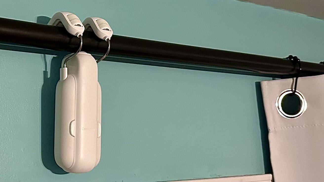 SwitchBot Curtain 3 review: SwitchBot Curtain 3 stationed