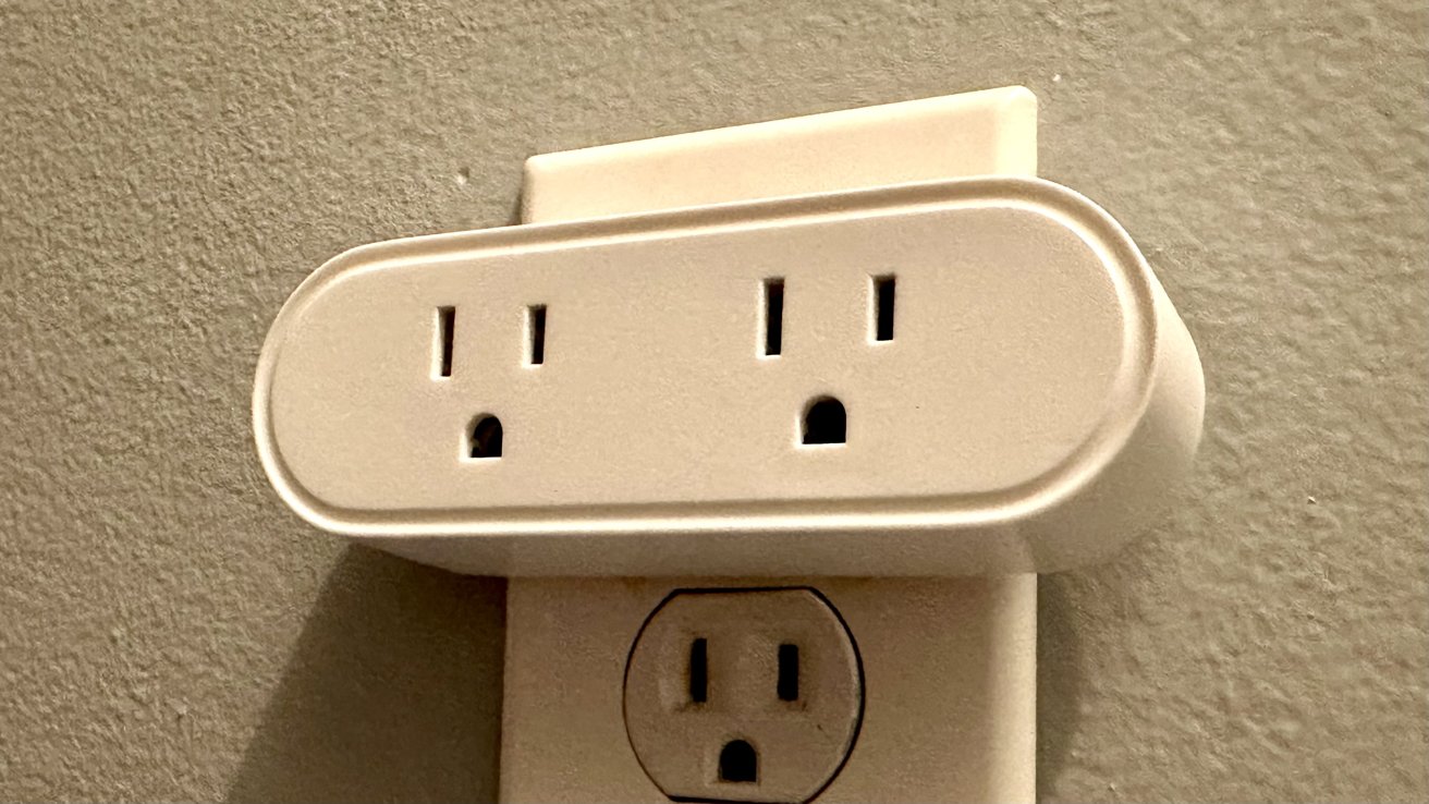 Meross WiFi Dual Smart Outlet review: Plug stationed