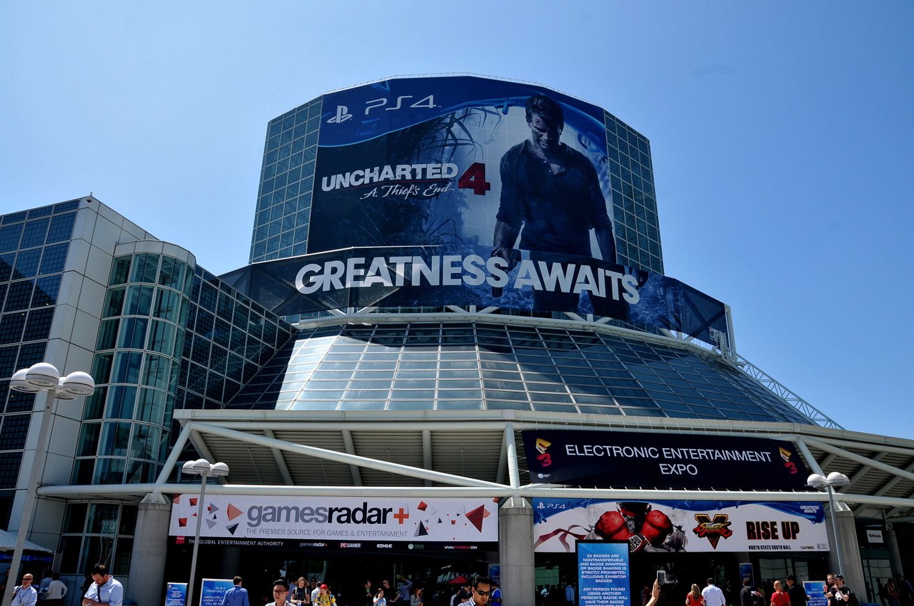 The LA Convention Center's West Hall, festooned in E3 garb