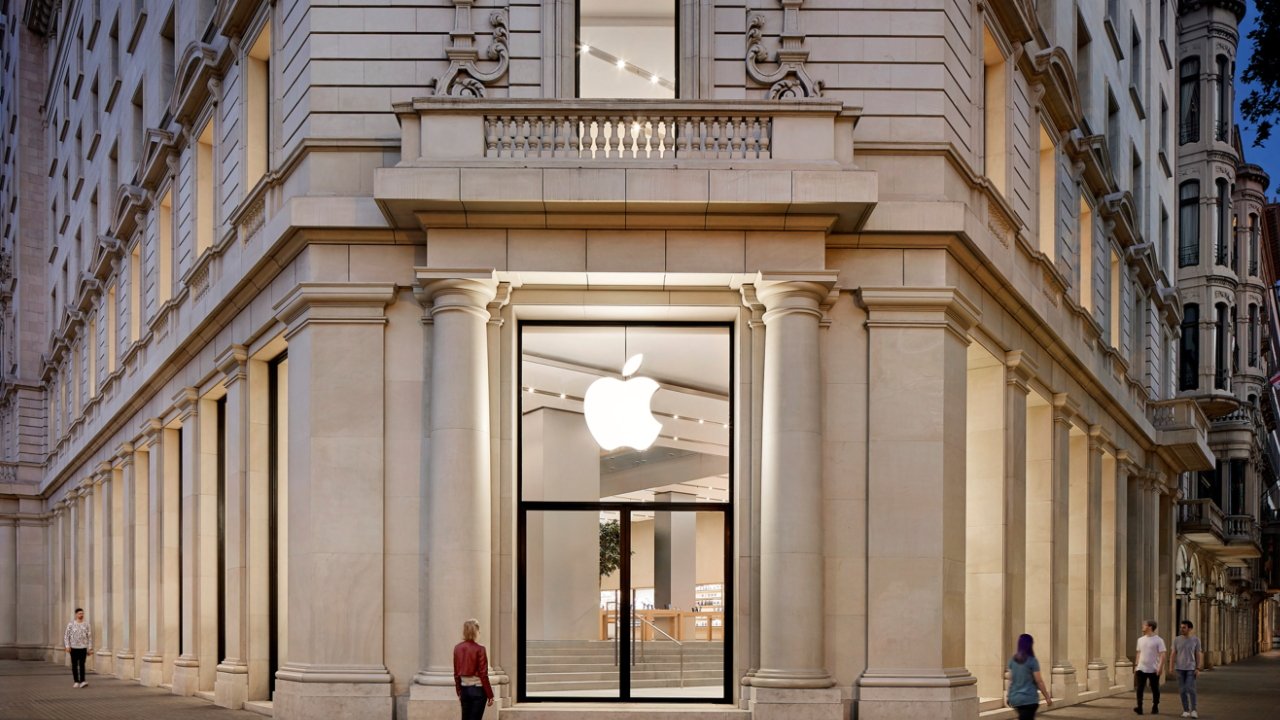 Apple Passeig de Gracia store in Spain