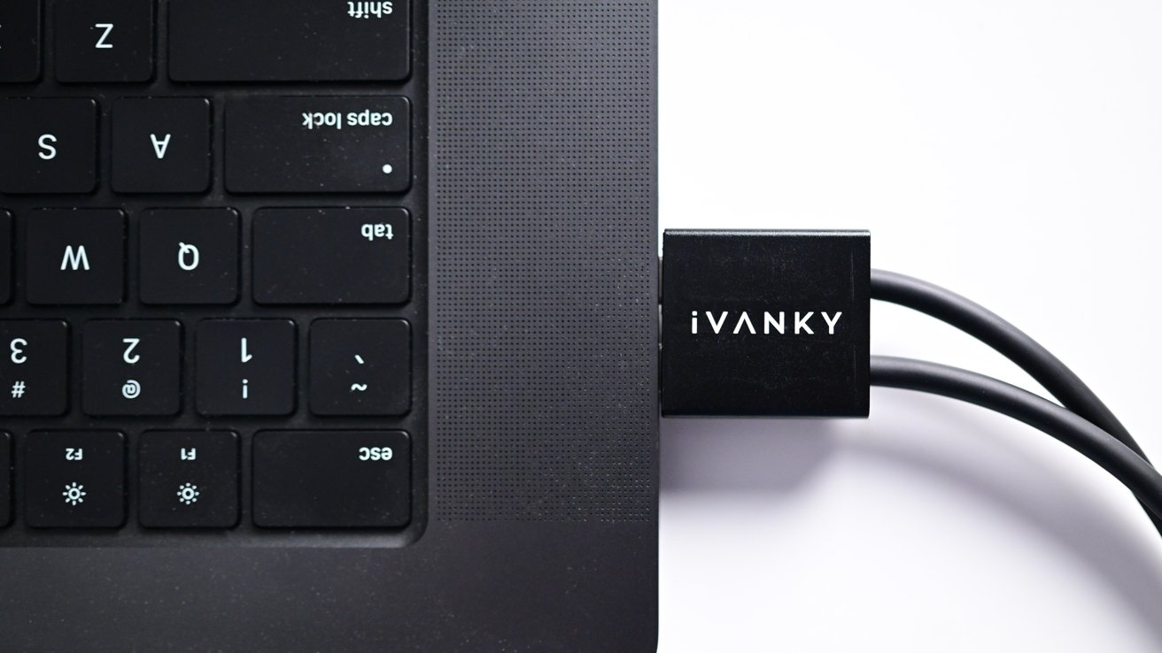 Joined USB Type-C connectors for the iVanky FusionDock Max 1
