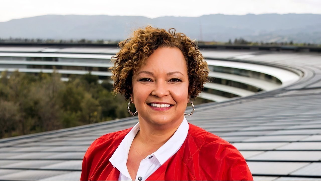 Lisa Jackson, SVP of Environment, Policy, and Social Initiatives