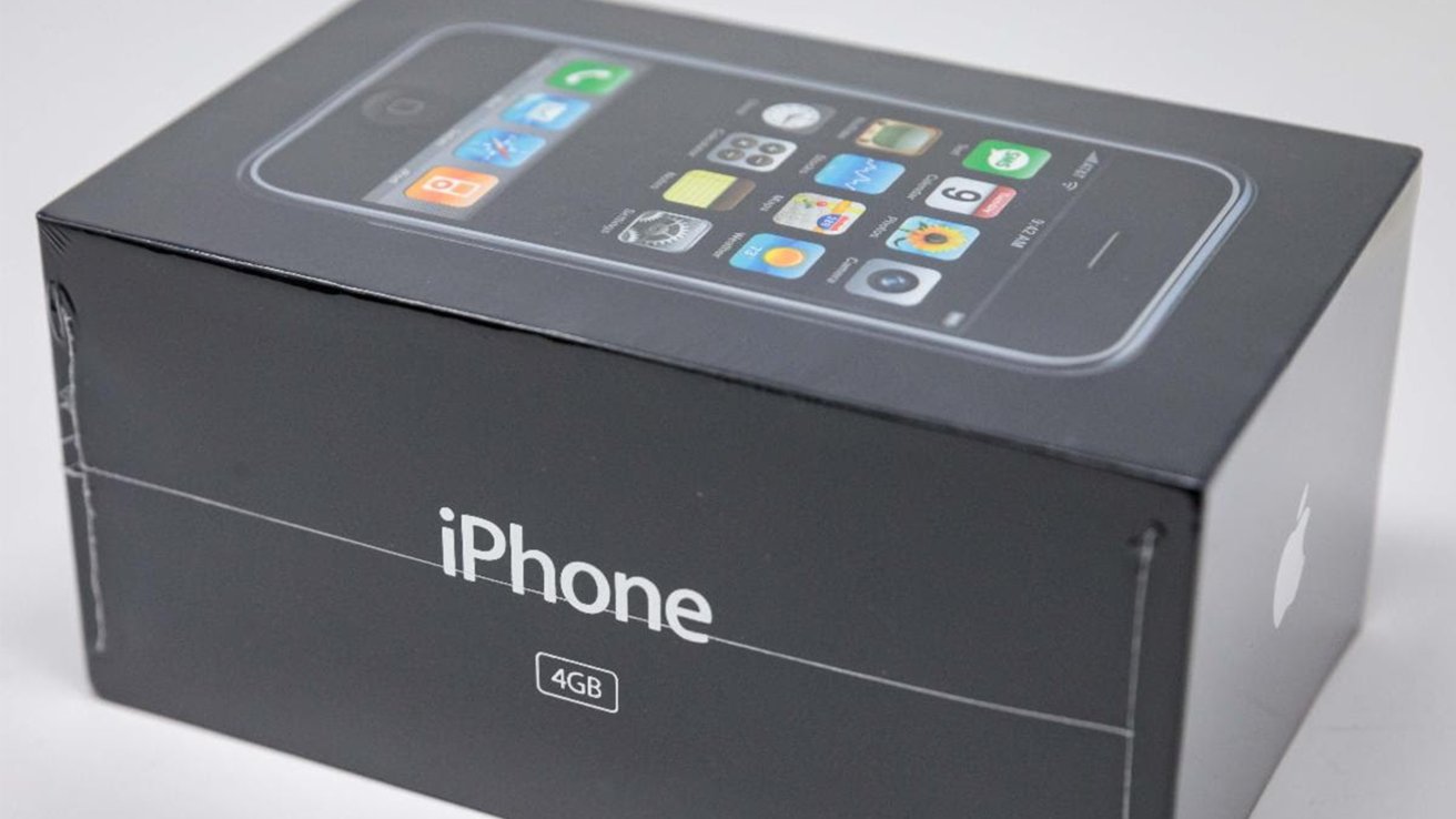 A black iPhone box with product image displaying icons on the screen and '4GB' label visible.