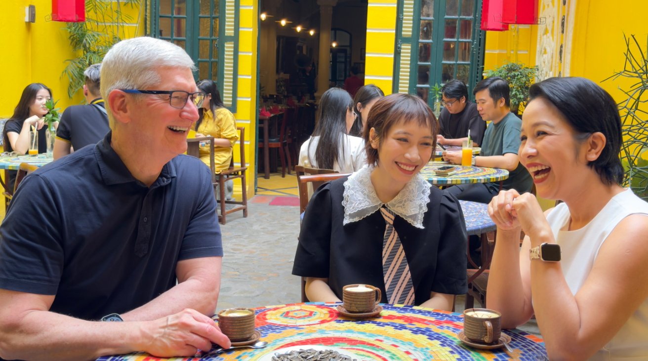 Tim Cook visits Vietnam as Apple looks to boost supply chain relationships