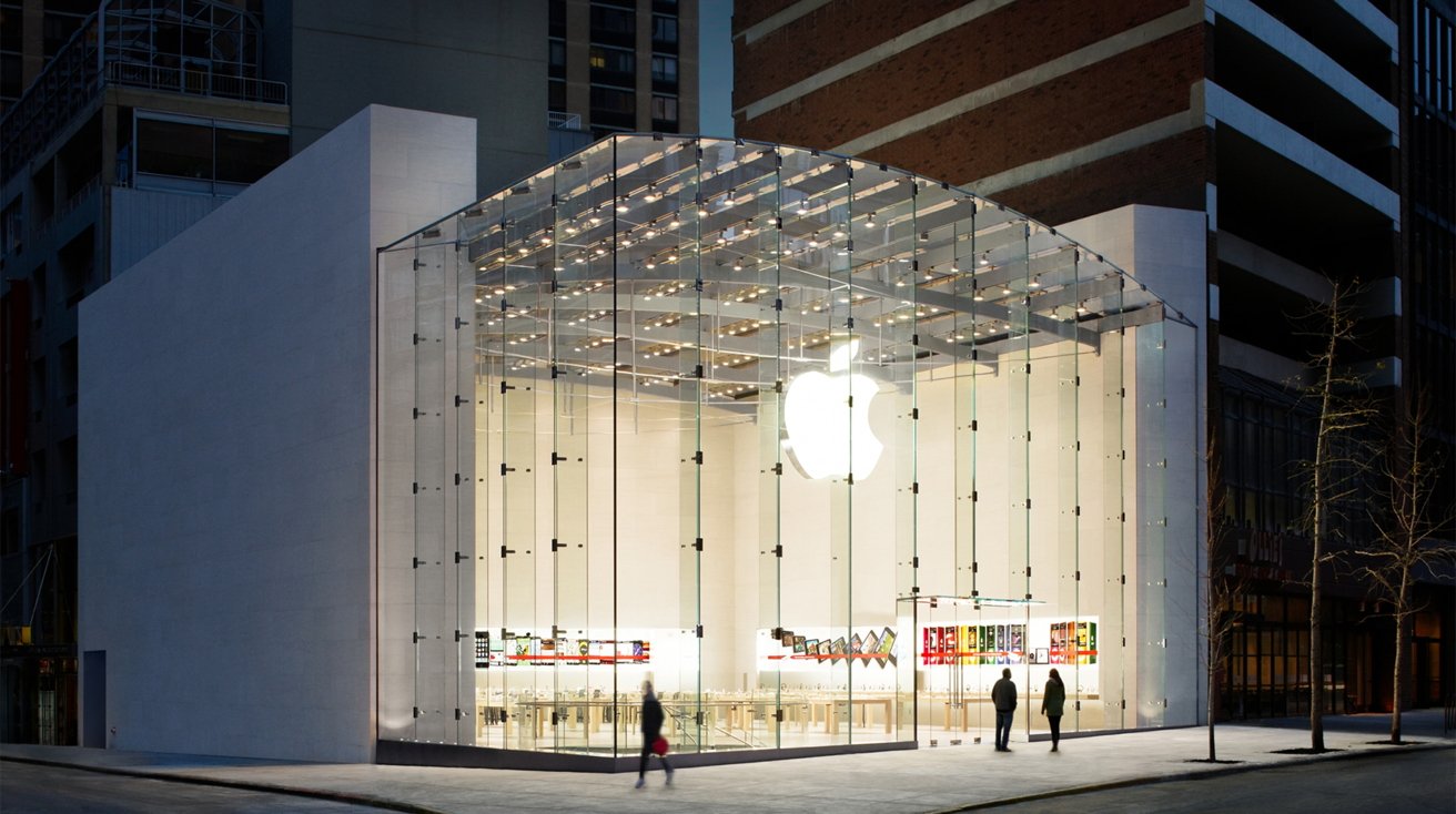 The Apple Store on Manhattan's Upper West Side 