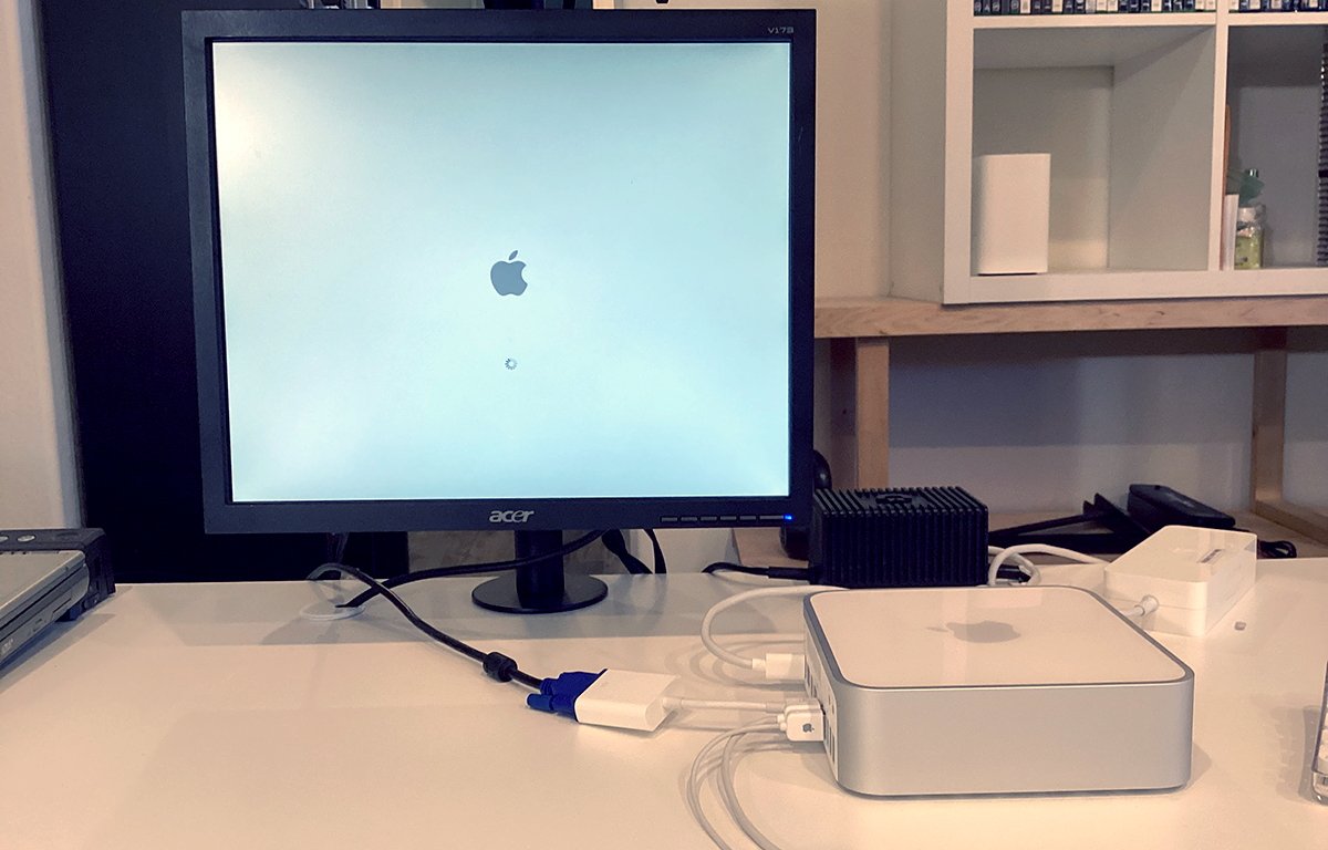 Apple Mac mini booting.