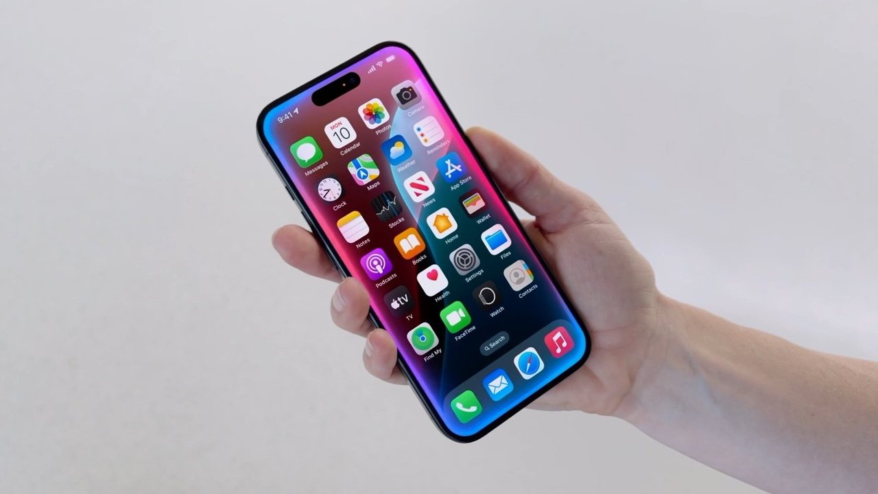 Siri may only get minor Apple Intelligence improvements before iOS 19