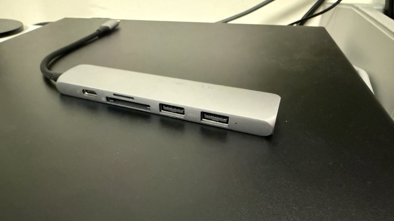 Satechi 6-in-1 Slim USB-C Adapter review: View from the side, showing most of the ports.