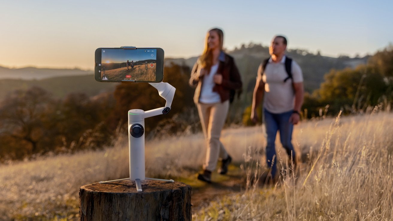 Insta360 Flow 2 Pro ジンバルには Apple DockKit が搭載されており、iPhone でのネイティブ撮影が可能になります