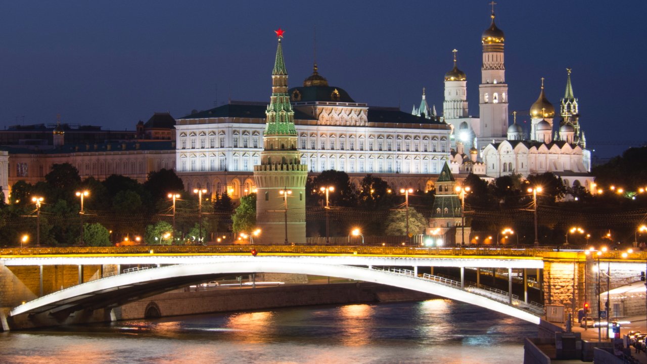 Russia fines Apple two seconds of profit over promoting LGBTQ+ rights