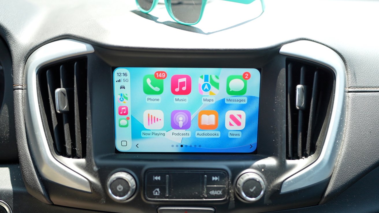 The new CarPlay interface with new icons running on a dashboard screen