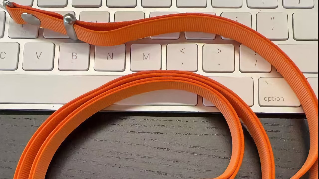 More leaked images give weight to Apple's iPhone 17 cross-body strap