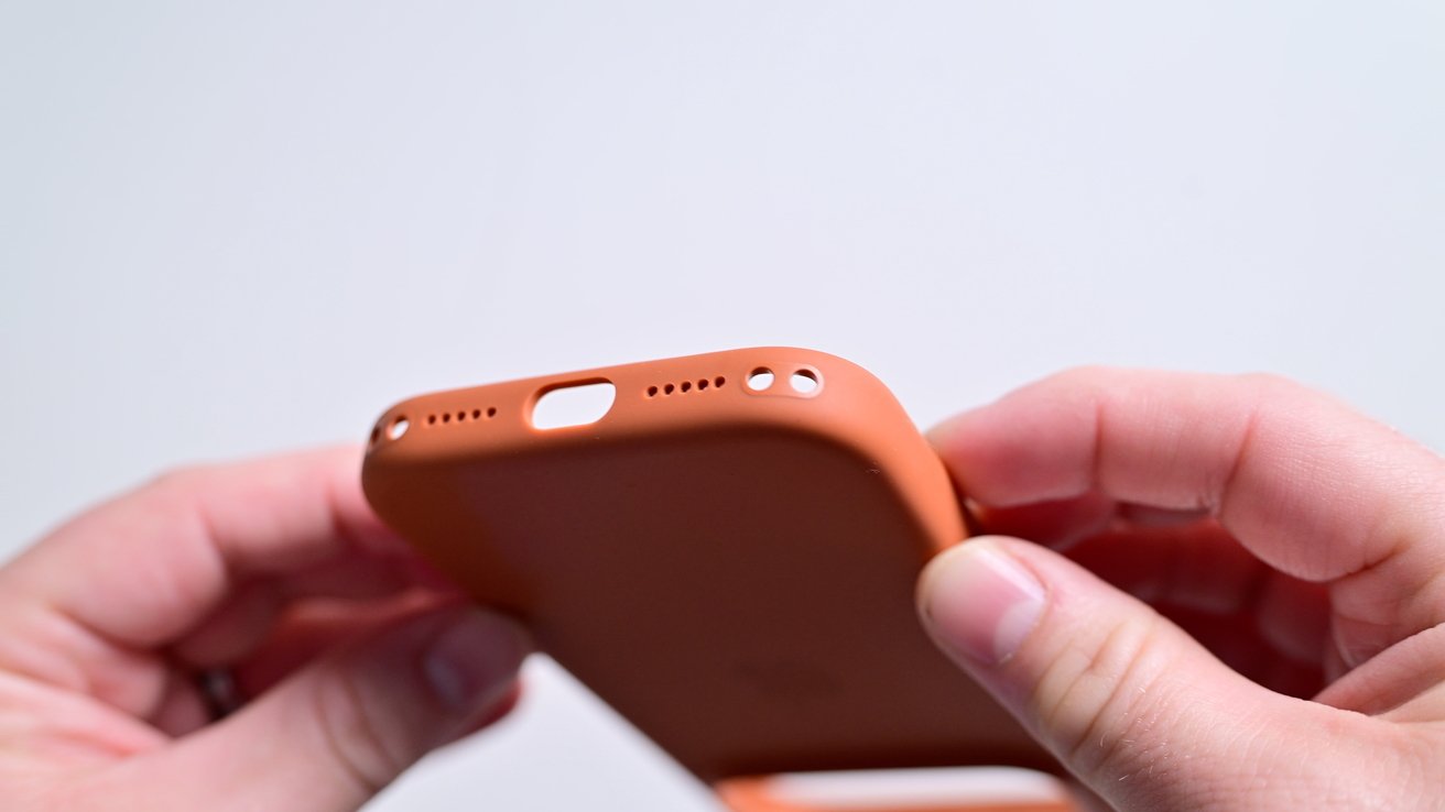 Testing out all of Apple's iPhone 17 cases