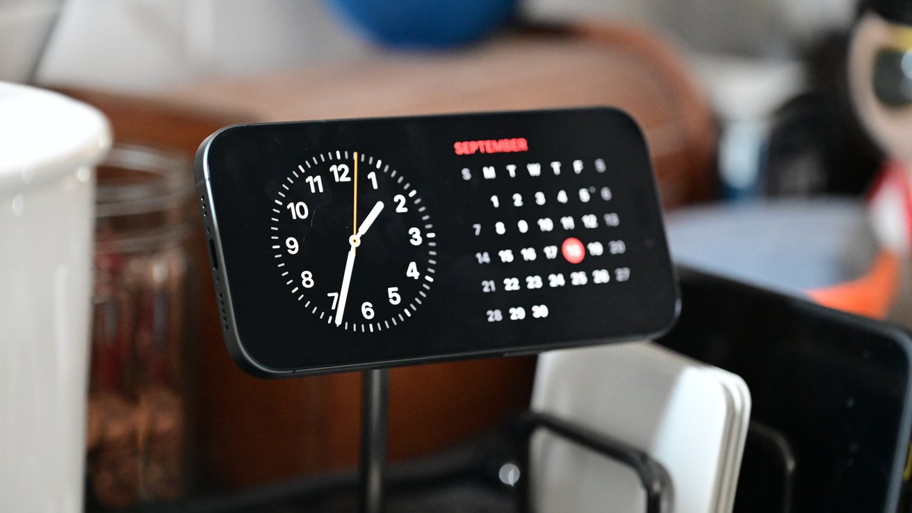 iPhone 17 in StandBy always-on display mode