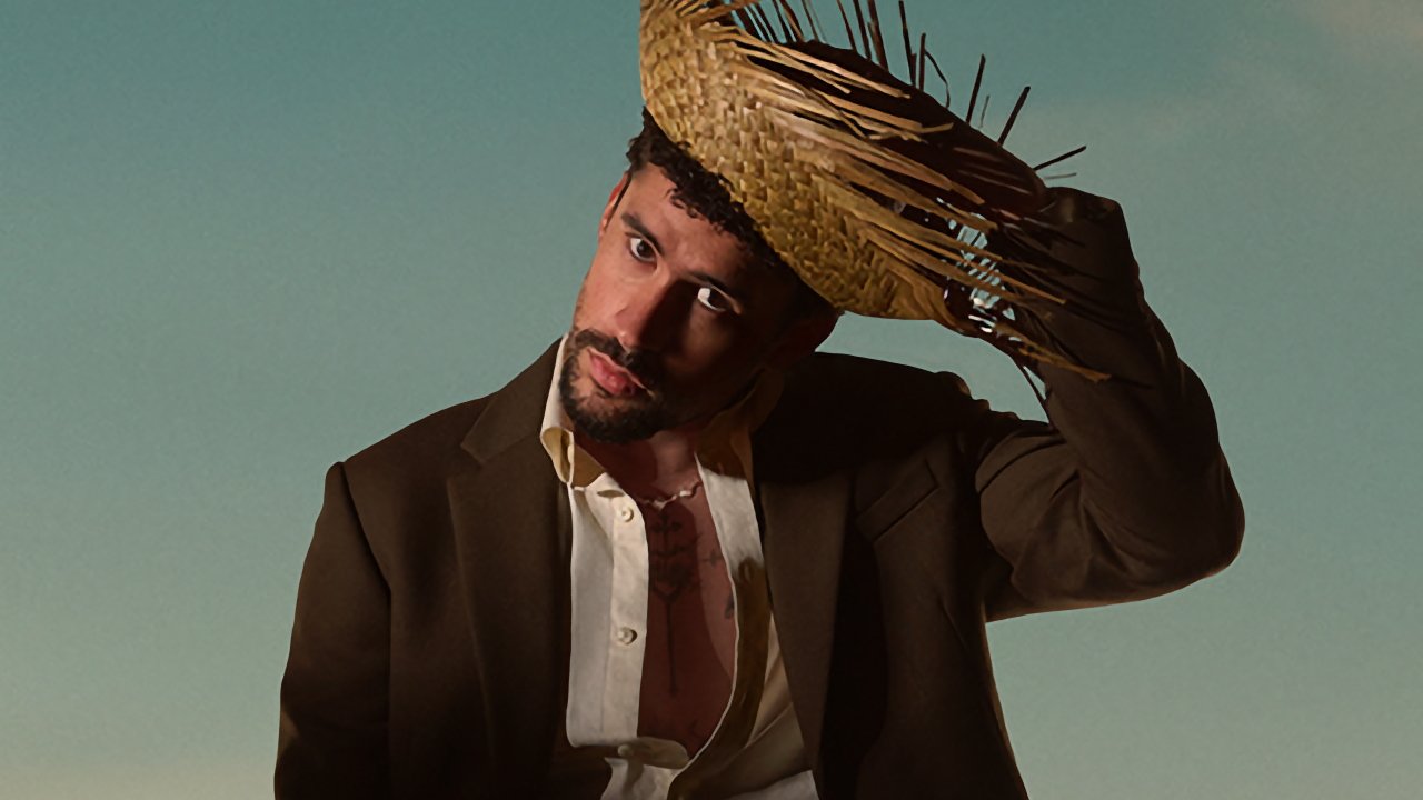 photo of Bad Bunny to headline Apple's 2025 Super Bowl half-time show image