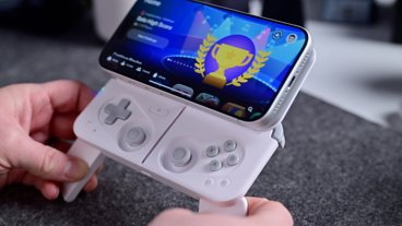 Mcon mobile gaming controller review: Compact design with premium feel