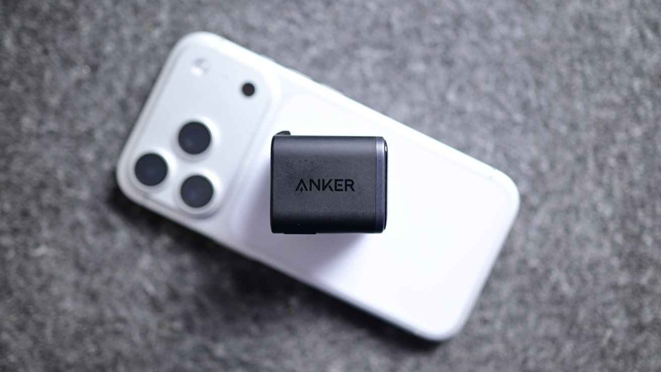 Anker Nano Charger with display review: New travel charger knows your iPhone