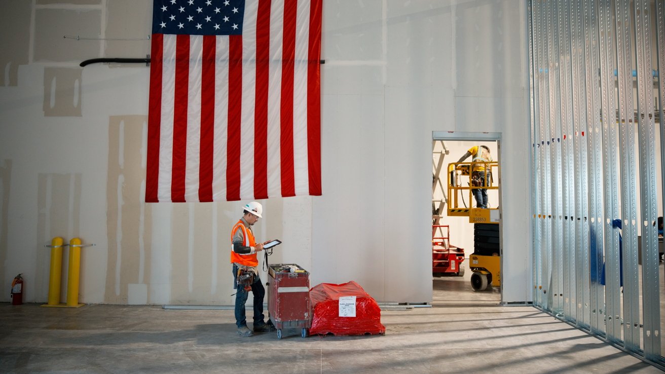 Construction at Apple's facility