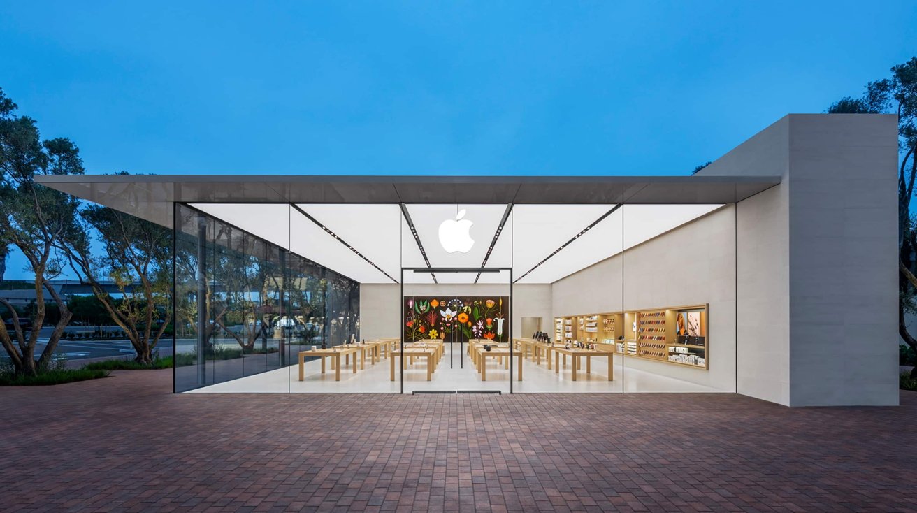 The Apple Store in Irvine 